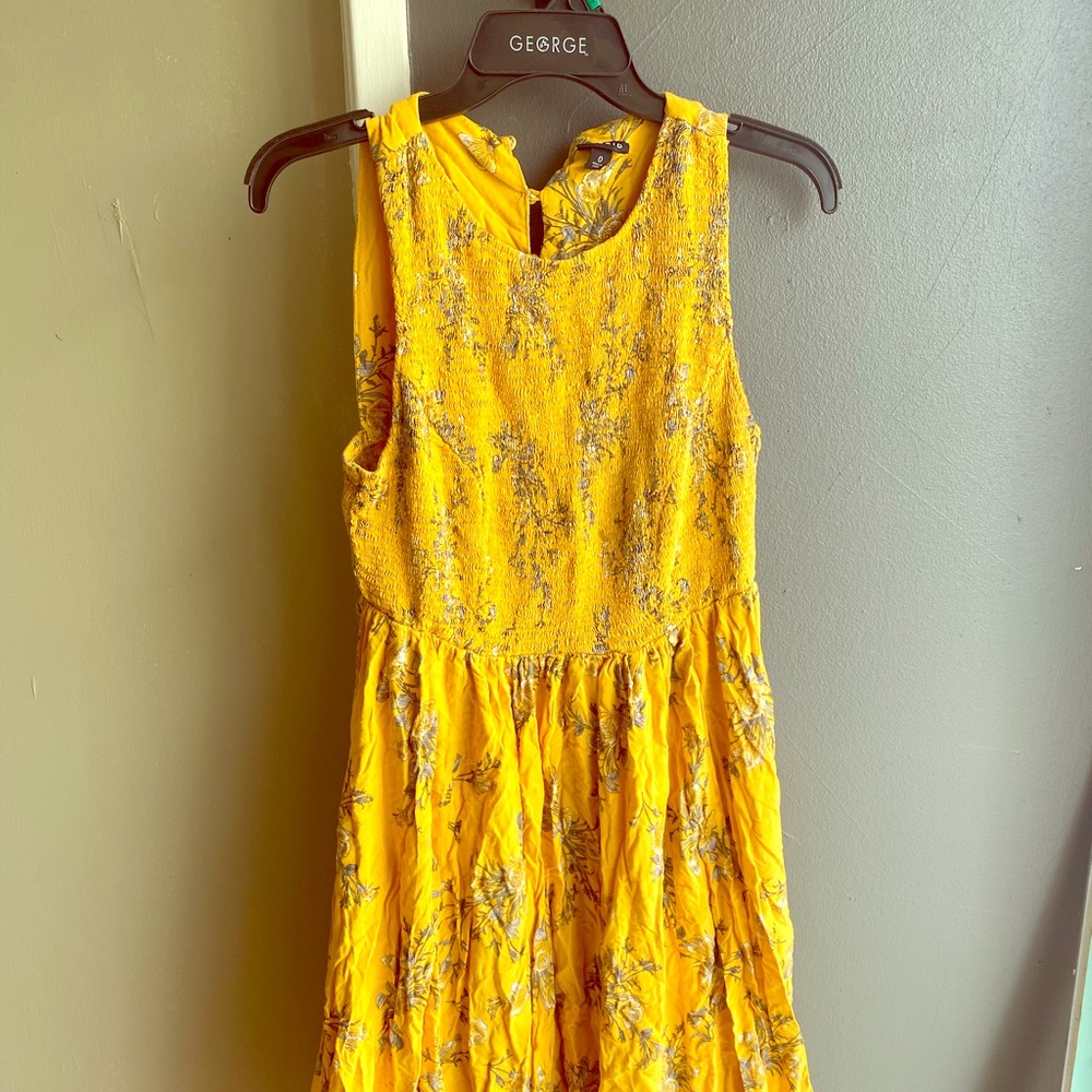 Torrid size 0 challis spring dress